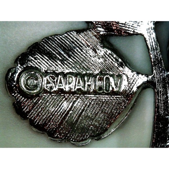 Lucky 3 Leaf Clover Pin Brooch - Picture 9 of 9